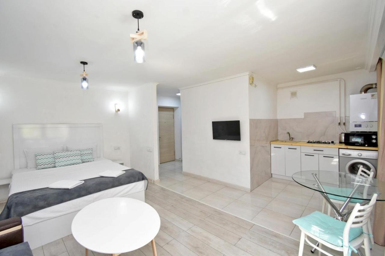 Cozy Apartment Near To The Metro H Kochar 19 Ereván Exterior foto