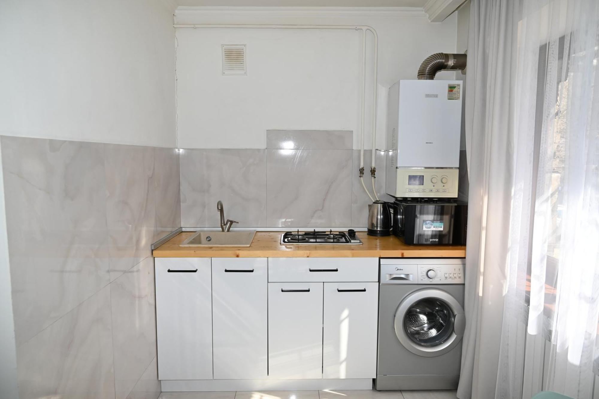 Cozy Apartment Near To The Metro H Kochar 19 Ereván Exterior foto