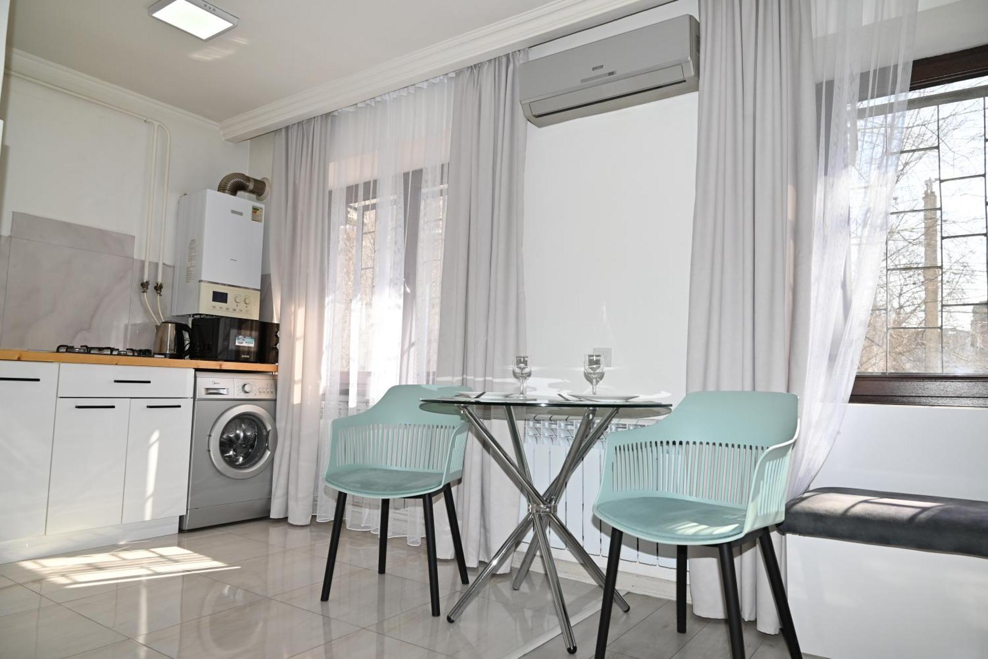 Cozy Apartment Near To The Metro H Kochar 19 Ereván Exterior foto